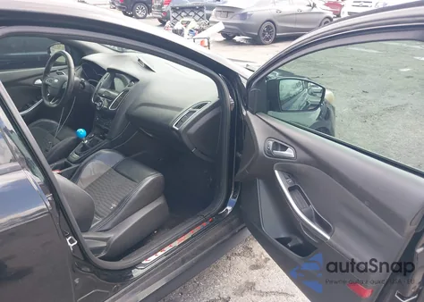 2016 Ford Focus St from USA, damaged, VIN 1FADP3L93GL223950